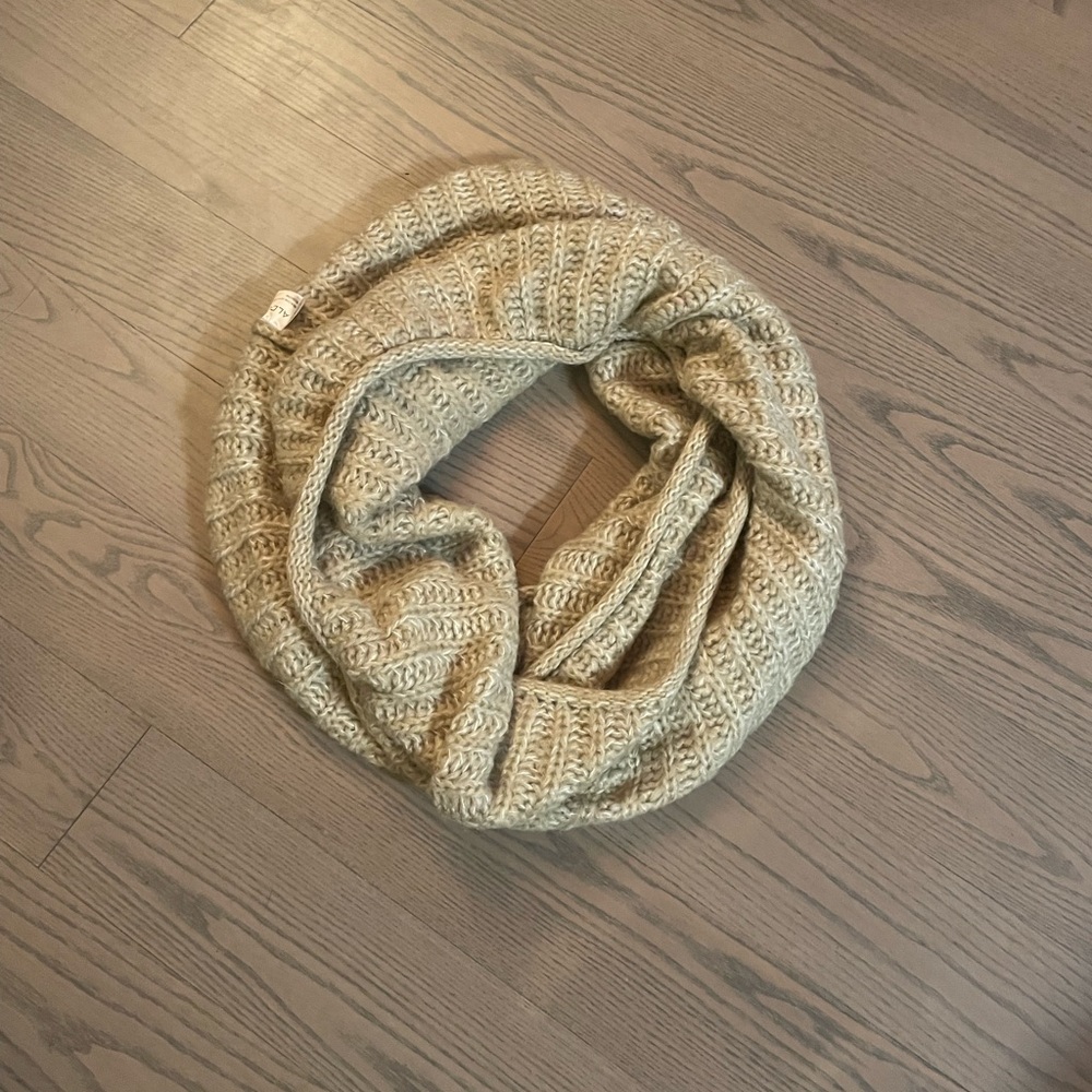ALDO circle scarf